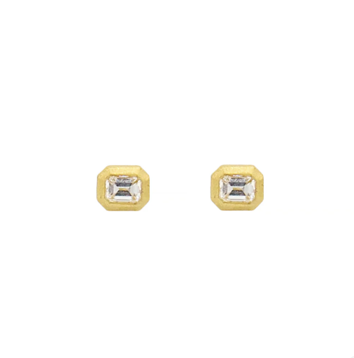 EMERALD CUT BEZEL STUD